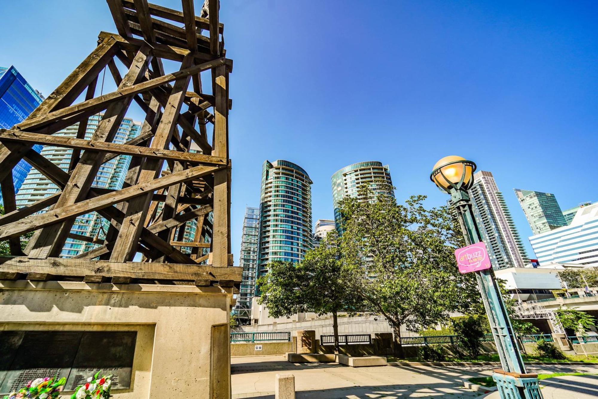 Chol Furnished Suites Heart Of Downtown Toronto, 2 Beds, Free Parking, Cn Tower View Esterno foto