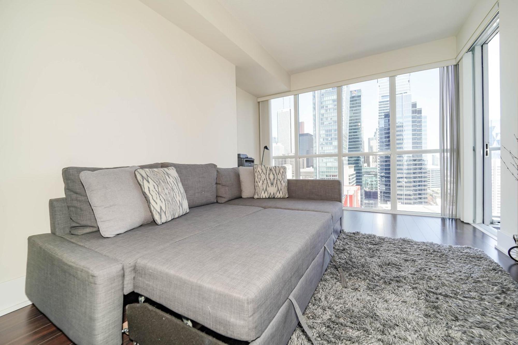Chol Furnished Suites Heart Of Downtown Toronto, 2 Beds, Free Parking, Cn Tower View Esterno foto