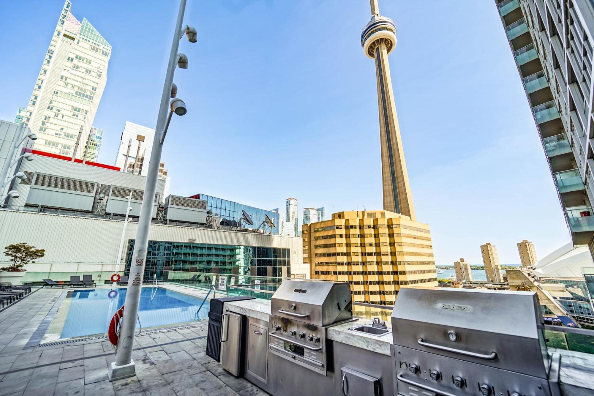 Chol Furnished Suites Heart Of Downtown Toronto, 2 Beds, Free Parking, Cn Tower View Esterno foto